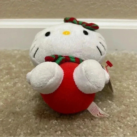 Ty Beanie Baby Hello Kitty RED OUTFIT Winter Red & Green Christmas Scarf 6" - Picture 6 of 9